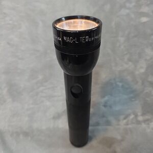 Maglite 2 D Cell Flashlight Made In The USA